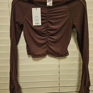 GYMSHARK - Women's Long Sleeve Ruched Top - Maroon